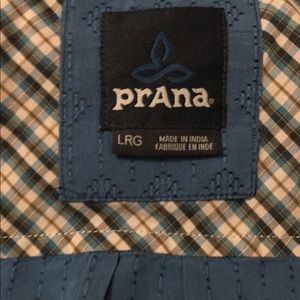 Men’s short sleeve PRANA shirt
